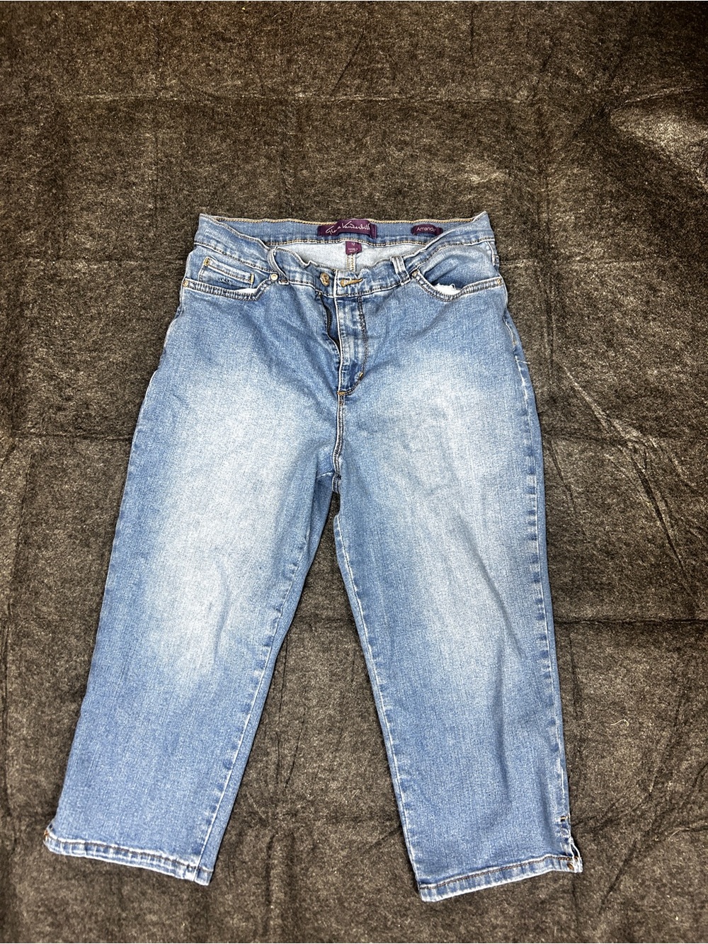 Light Blue Women's Capri Jeans